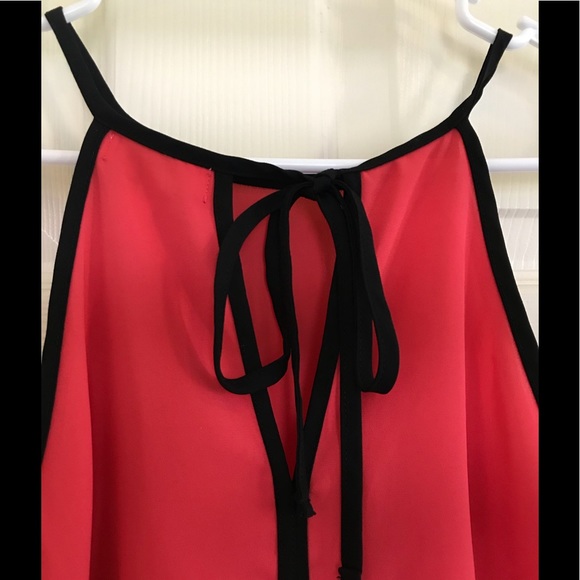 MONTEAU halter style top with trim - Picture 6 of 8